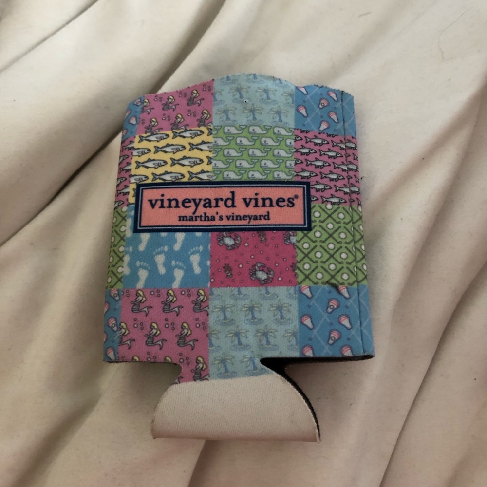 Vineyard vines patchwork koozie